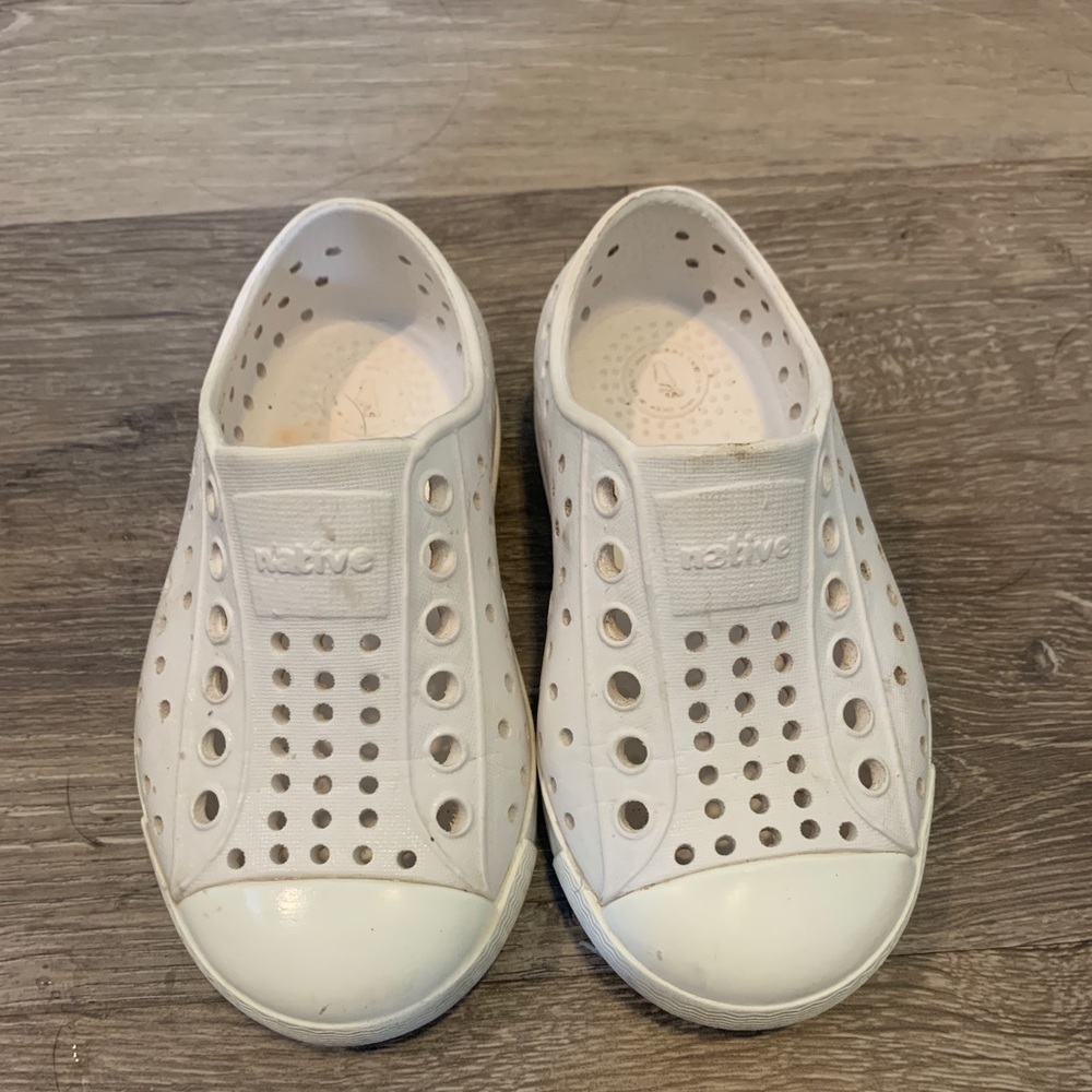 White toddler c6 Native